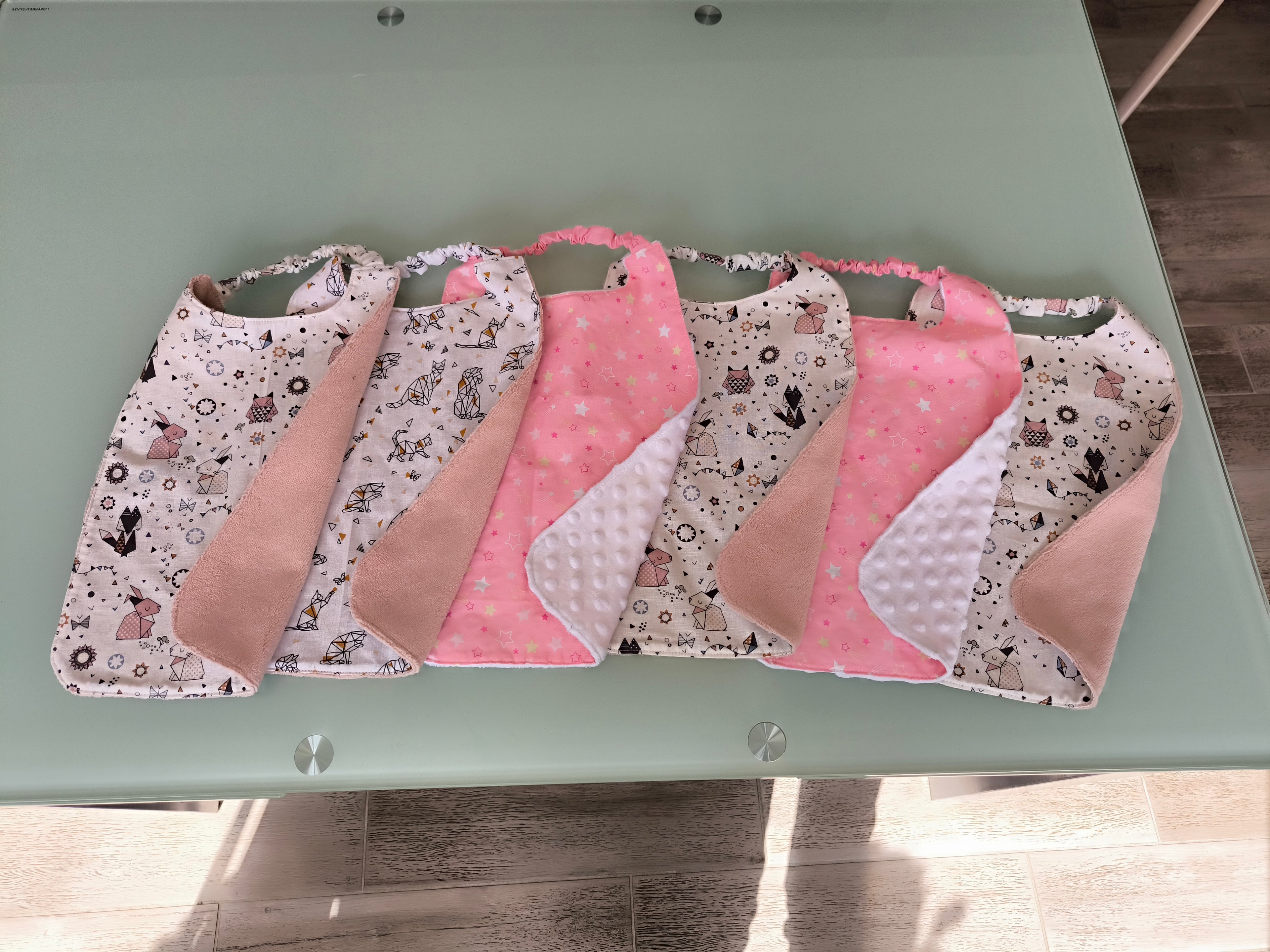 Bavoir Bébé/Enfant Fait Main – Tissu Coton & Minky