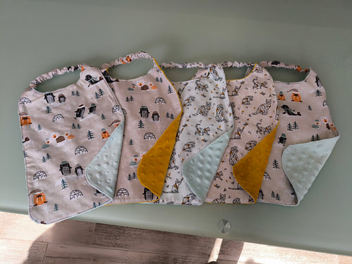 Bavoir Bébé/Enfant Fait Main – Tissu Coton & Minky