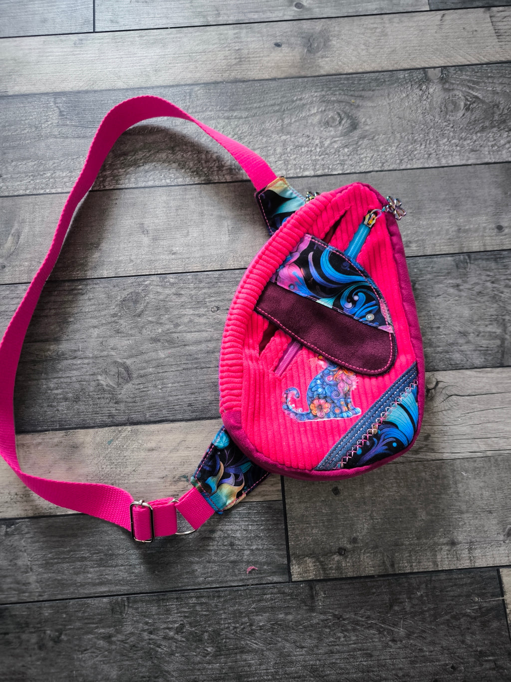 🩷 Sac bandoulière artisanal rose fuchsia – Pièce unique 🩷