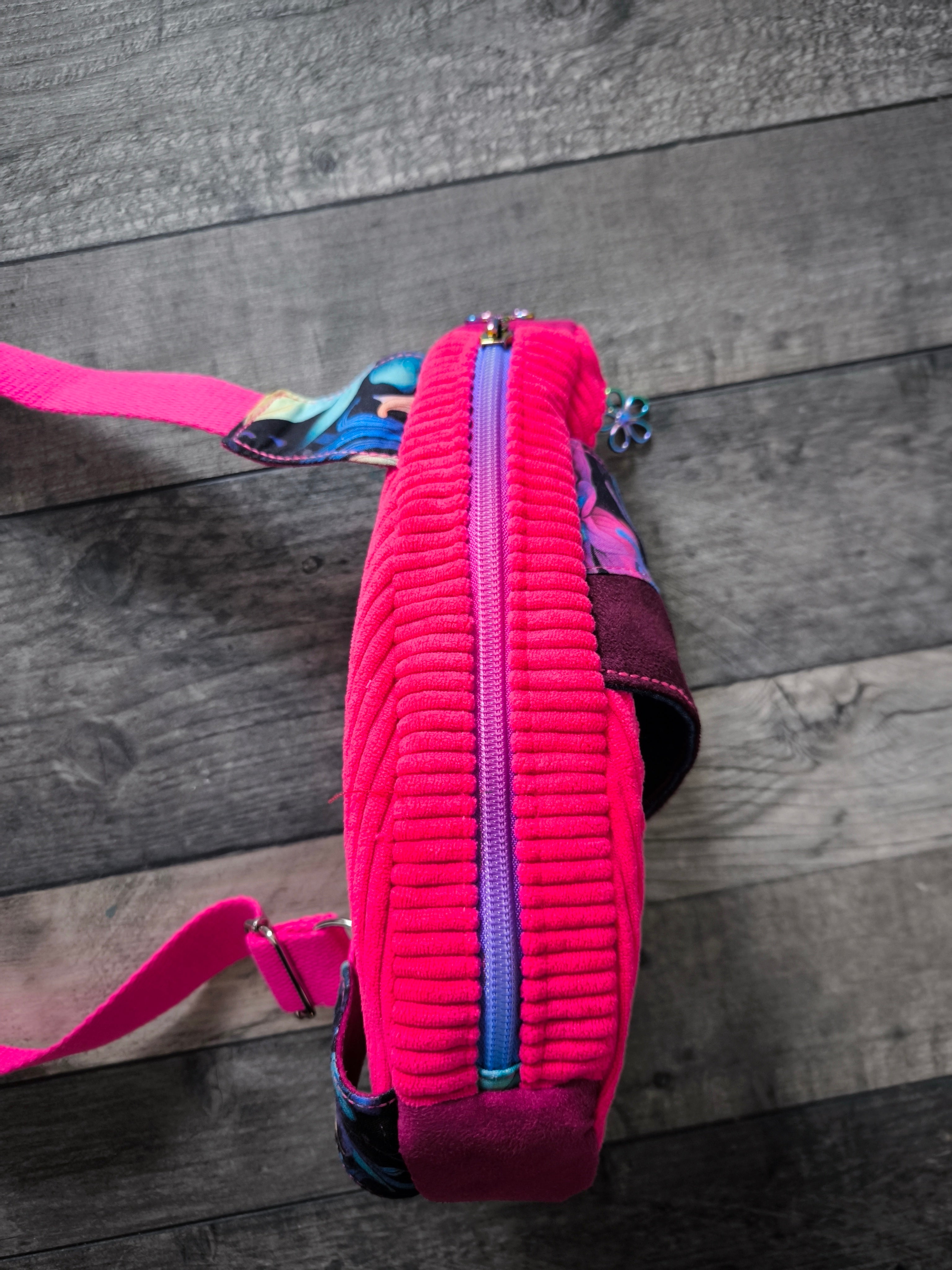 🩷 Sac bandoulière artisanal rose fuchsia – Pièce unique 🩷
