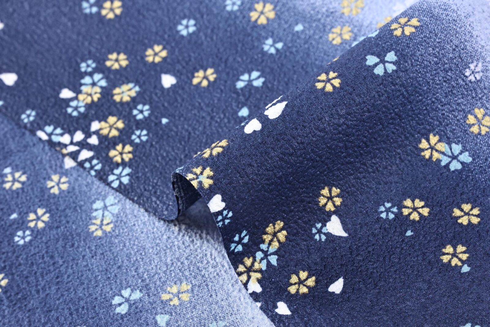 Tissu Chirimen de coton japonais Sakura bleu dégradé